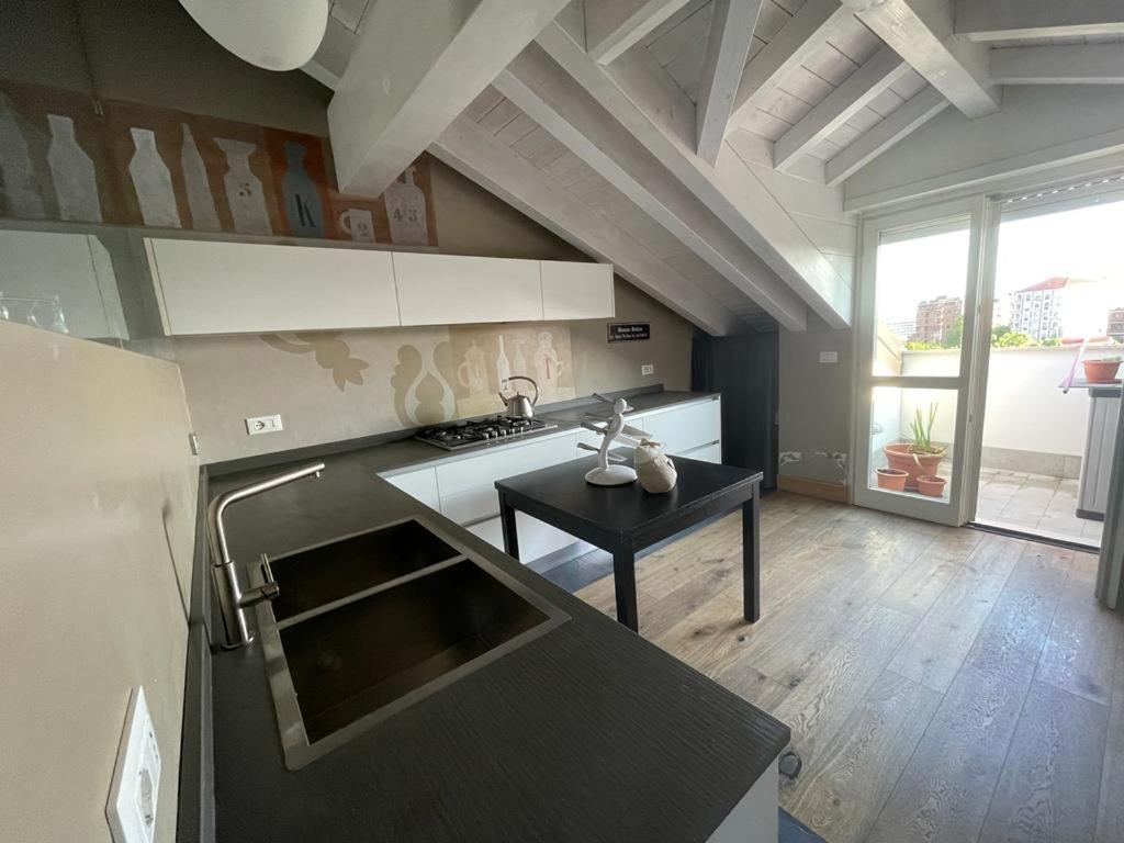 Charming Penthouse In *