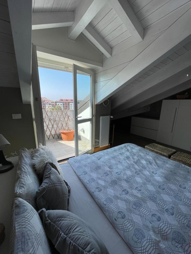 Charming Penthouse In Appartement